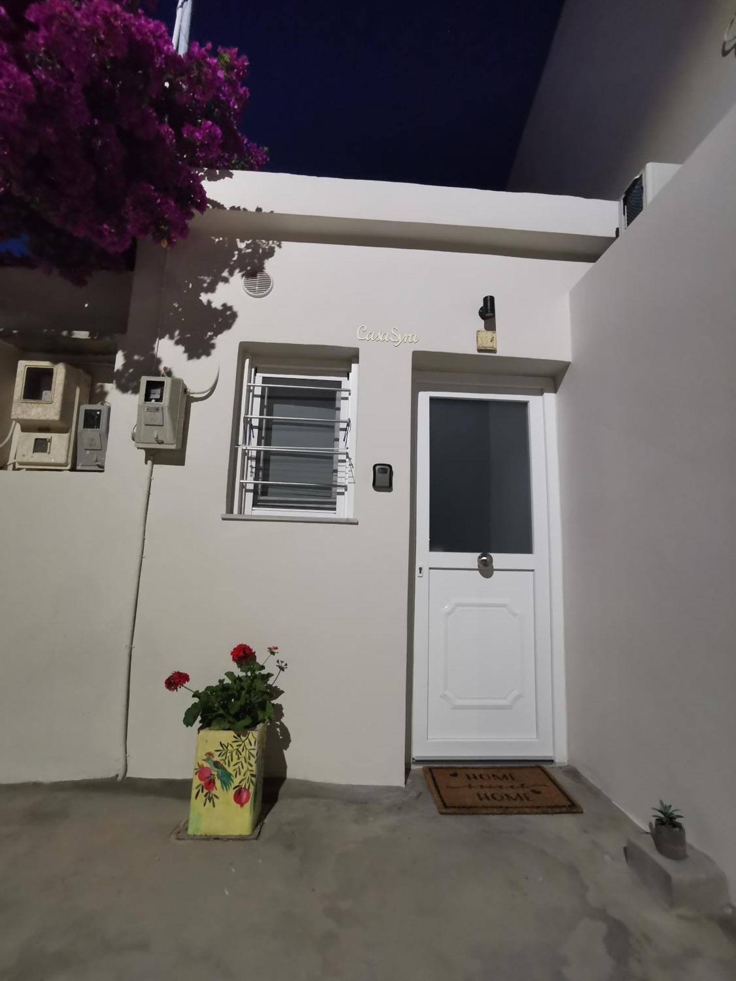 Casa Syra Apartment *